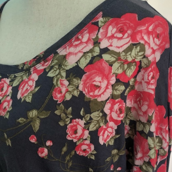 Free People Soft Floral Top - Picture 4 of 6